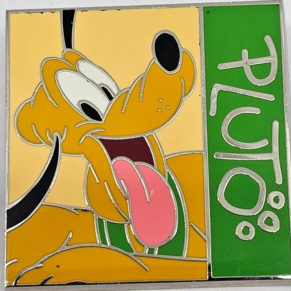 DISNEY Pin Trading ~ Character Deluxe Starter Set ~ PLUTO ~ 2013 - Picture 1 of 11